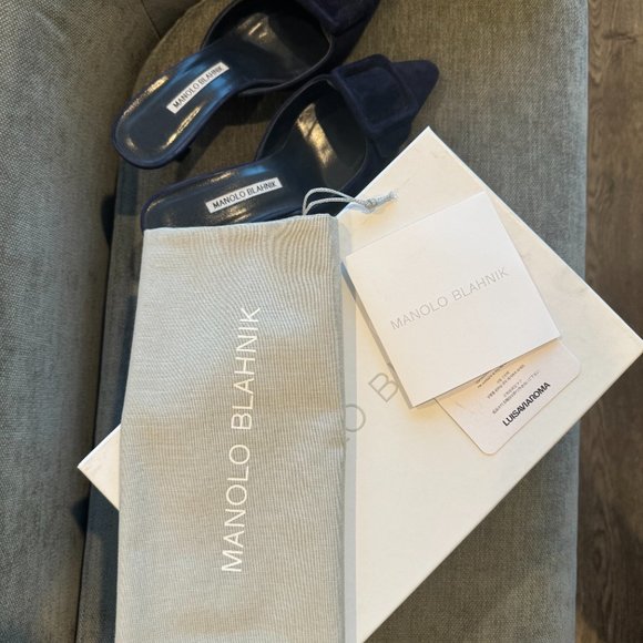 Manolo Blahnik Maysale 50 Navy Blue Suede Kitten Heel Mules - Picture 8 of 13